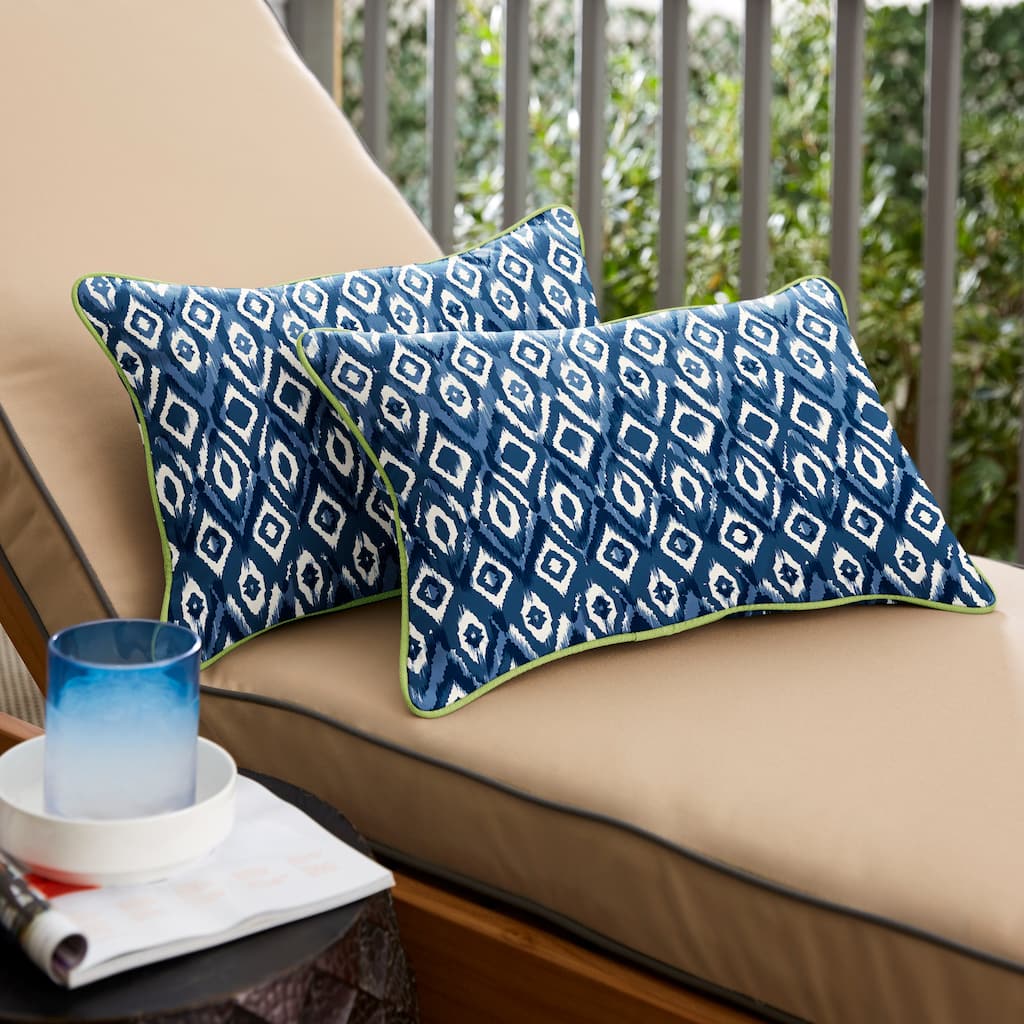 Sorra Home Ralien Indigo Pattern with Apple Green Indoor/Outdoor Lumbar Pillows (Set of 2)