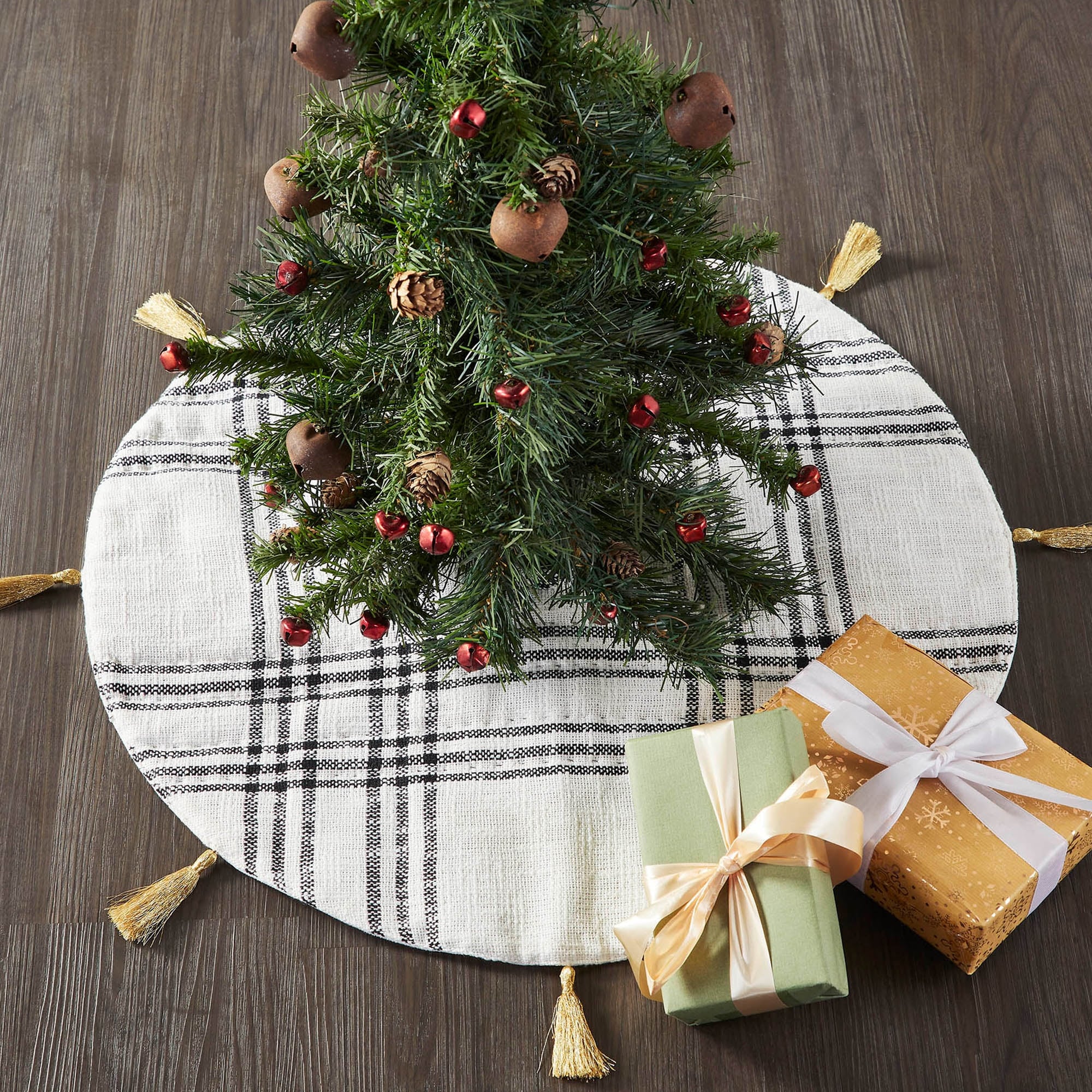 Cotton tree skirt online
