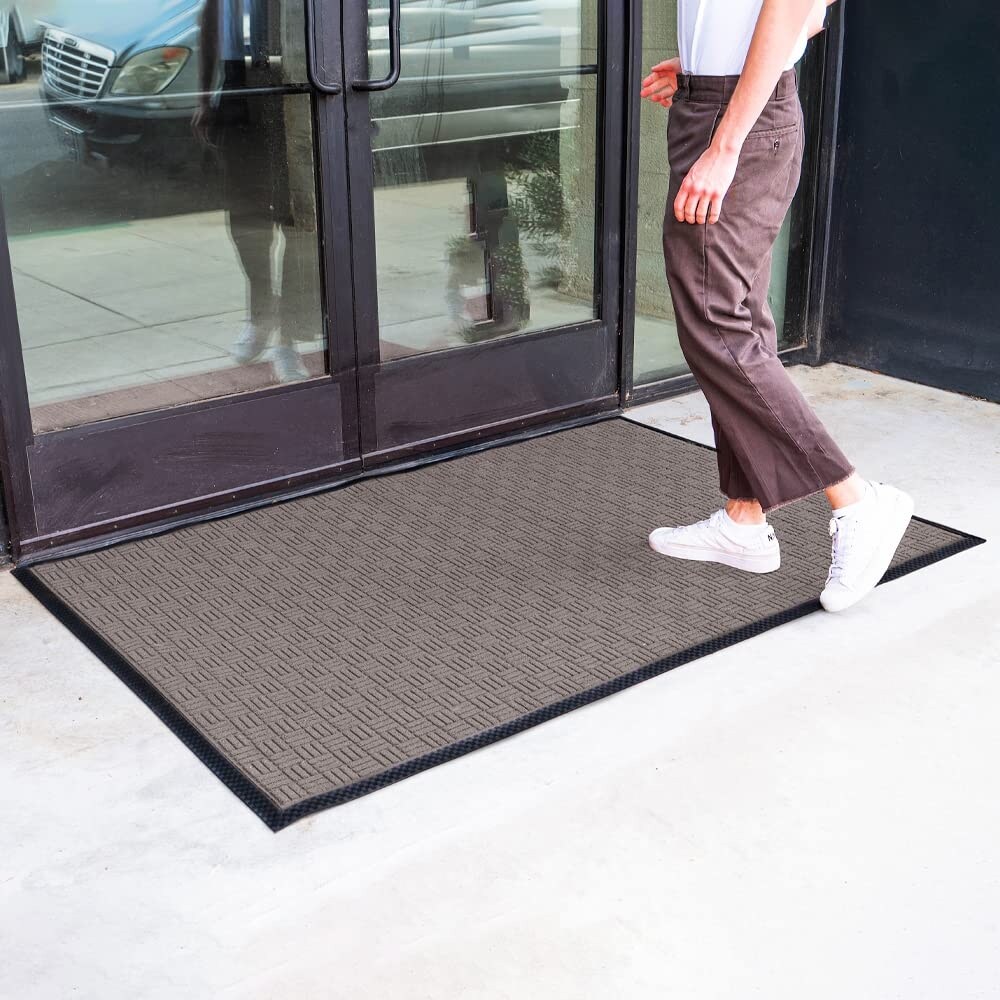 DEXI Indoor Door Mat Outdoor Front Entrance Doormat,Small Heavy Duty Rubber  Outside Floor Rug for Entryway Patio Waterproof Low-Profile,17x29,Black