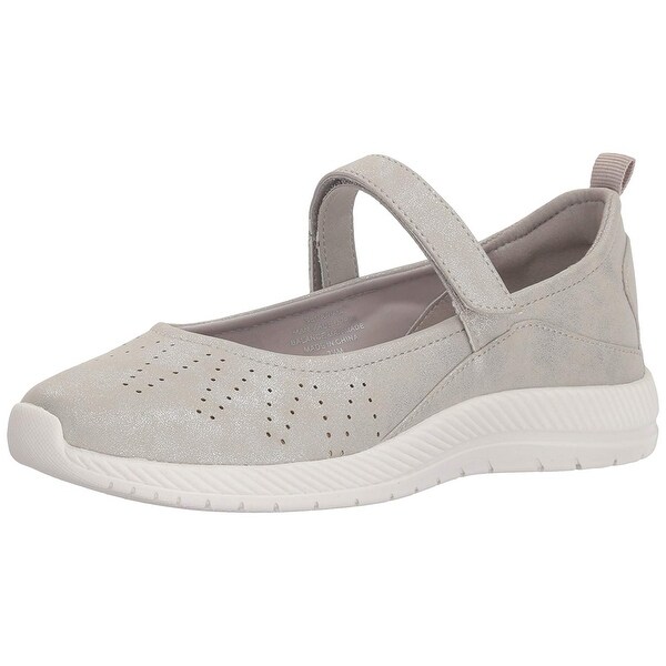 easy spirit stores closed