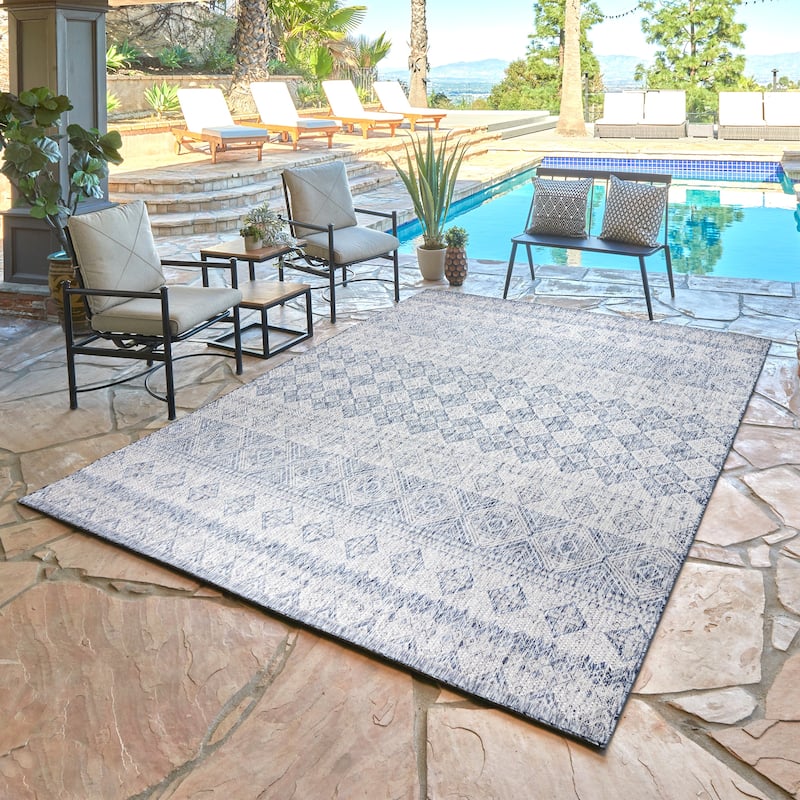 Gertmenian Savara Global Geometric Polypropylene Indoor Outdoor Performance Flatweave Area Rug Collection