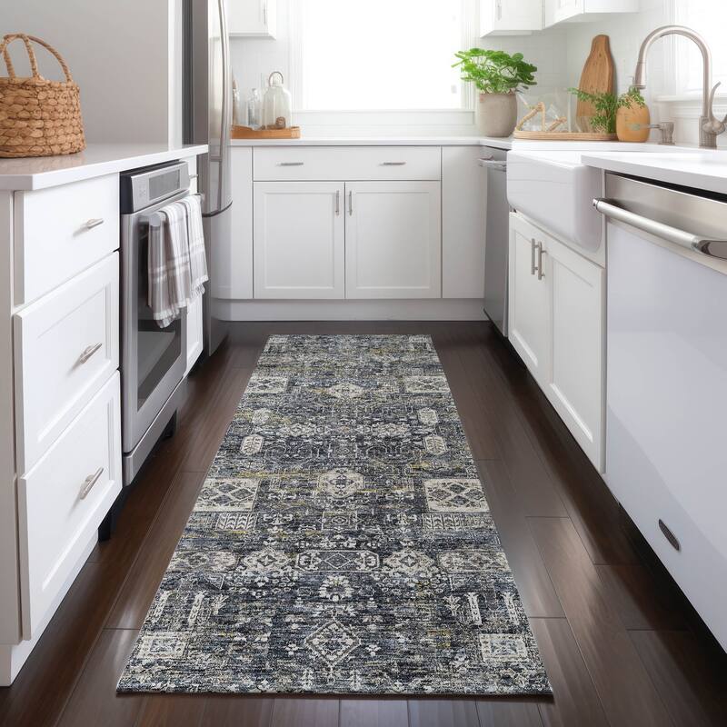 Machine Washable Indoor/ Outdoor Chantille Vintage Traditional Rug - Charcoal - 2'3" x 7'6"