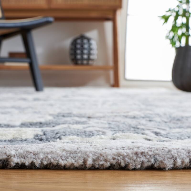 SAFAVIEH Handmade Glamour Adeliya Modern Viscose Rug