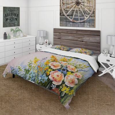 Designart 'Pink and Yellow Summer Wildflowers' Traditional Duvet Cover Set