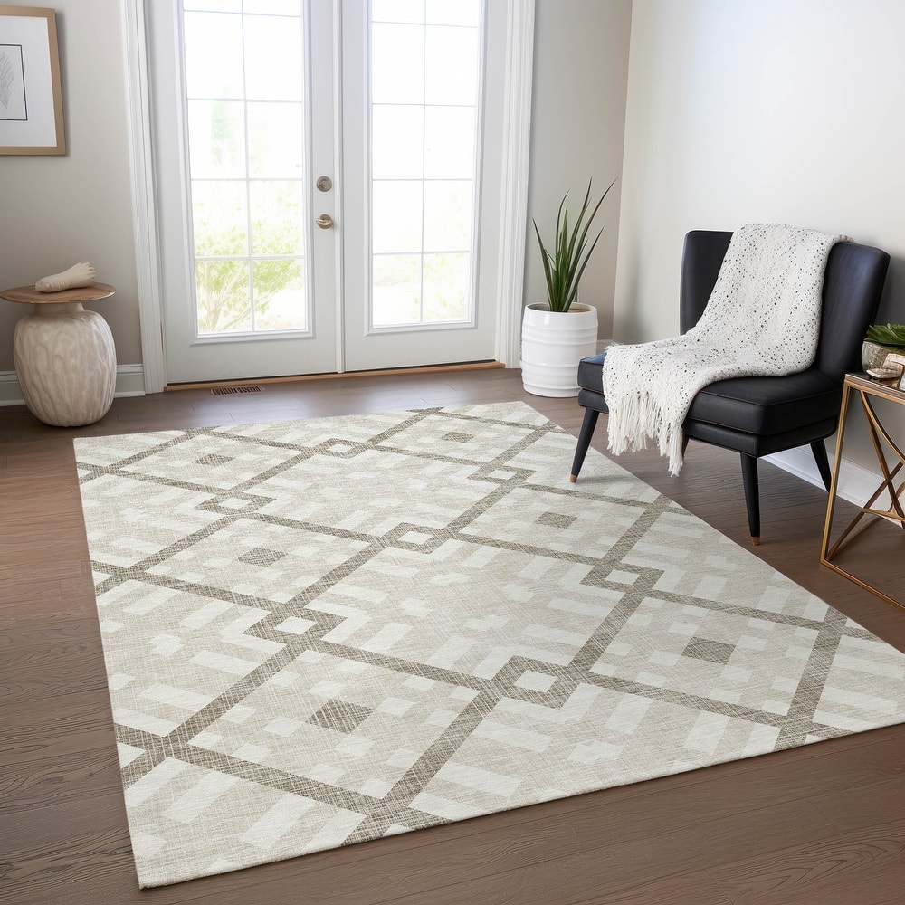 Machine Washable Indoor/ Outdoor Chantille Modern Trellis Rug