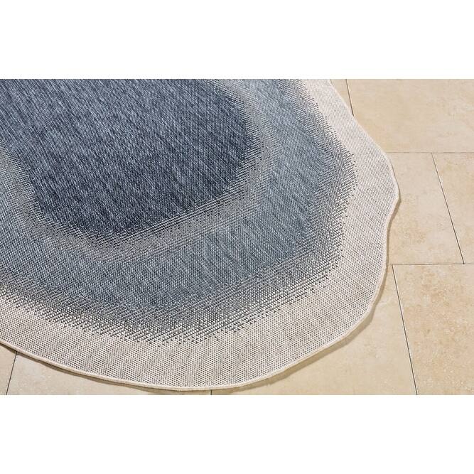 Livabliss Miami Beach Traditional Indoor/Outdoor Area Rug