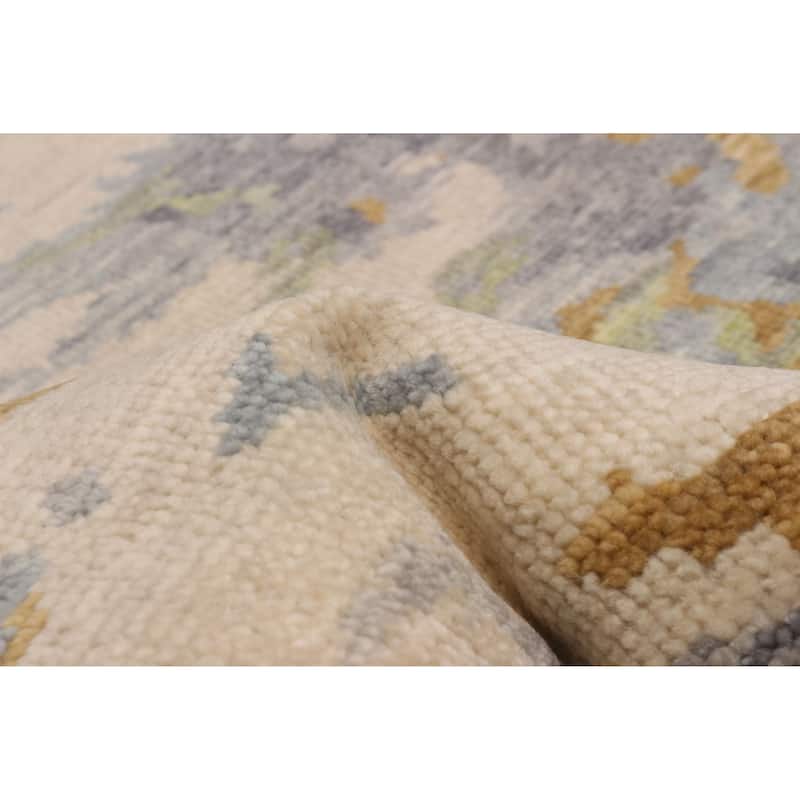 ECARPETGALLERY Hand-knotted Mystique Cream Wool Rug - 5' 11" x 9' 2"