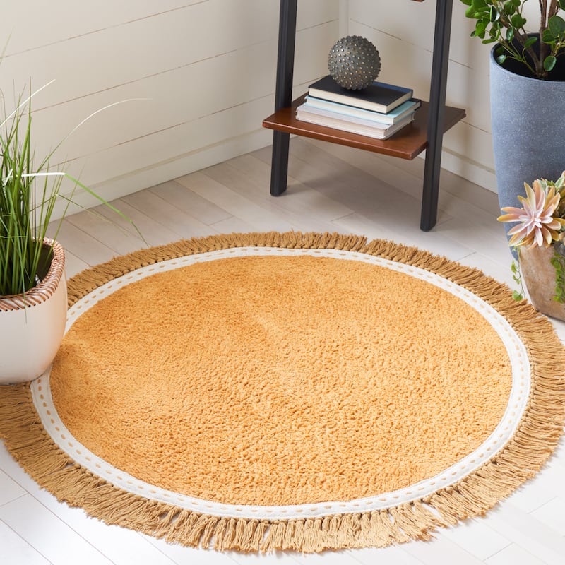 SAFAVIEH Easy Care Machine Washable Zenepe Trientje Rug - 5' x 5' Round - Yellow/Ivory - Round