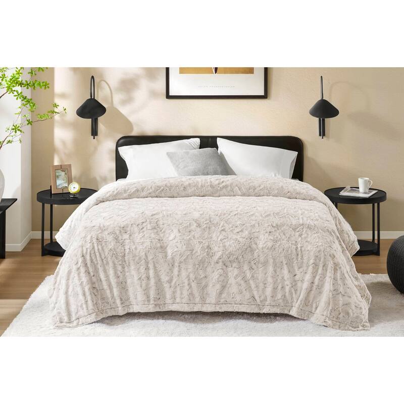 Madison Park Zuri Faux Fur Blanket