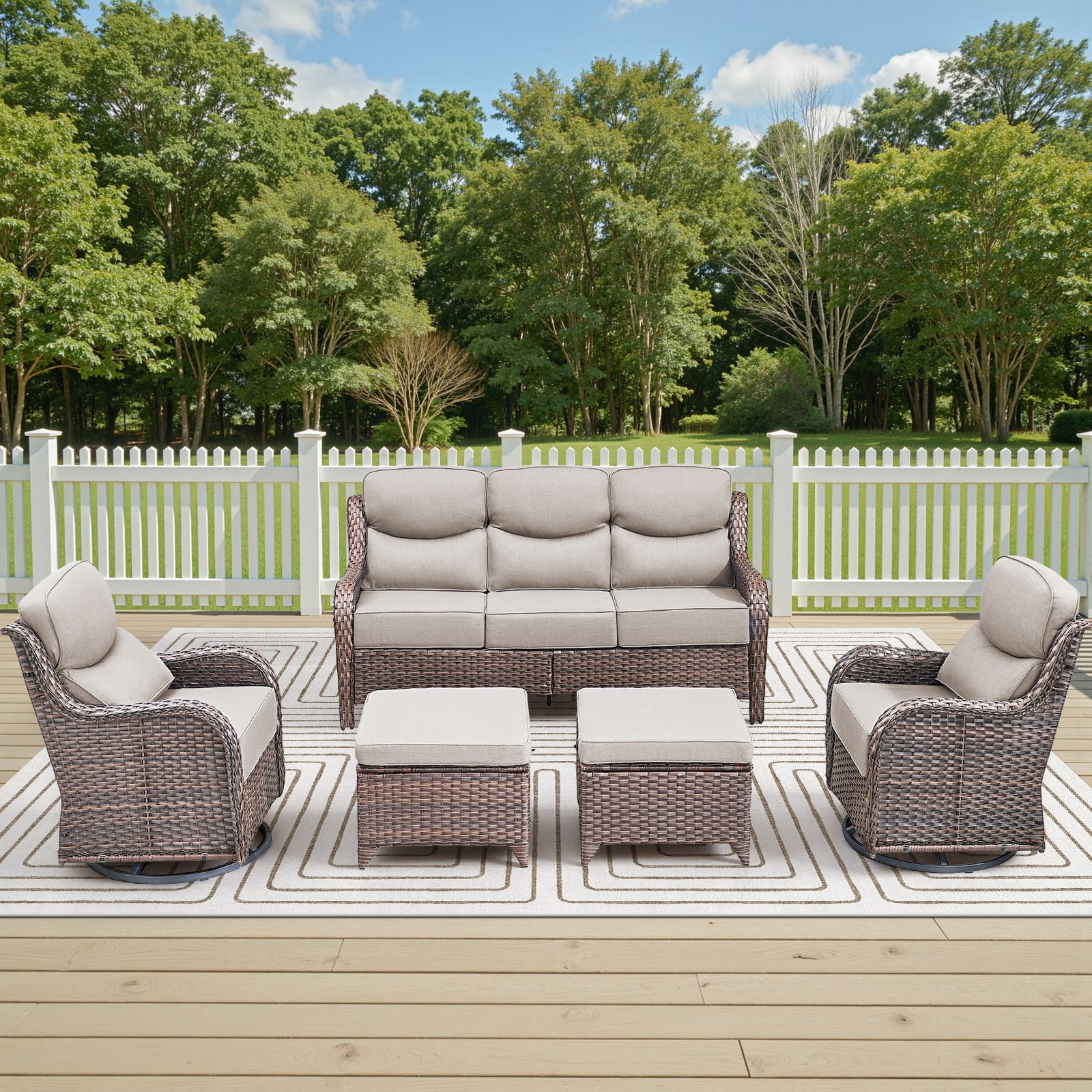 Option Brown Wicker & Beige Cushion