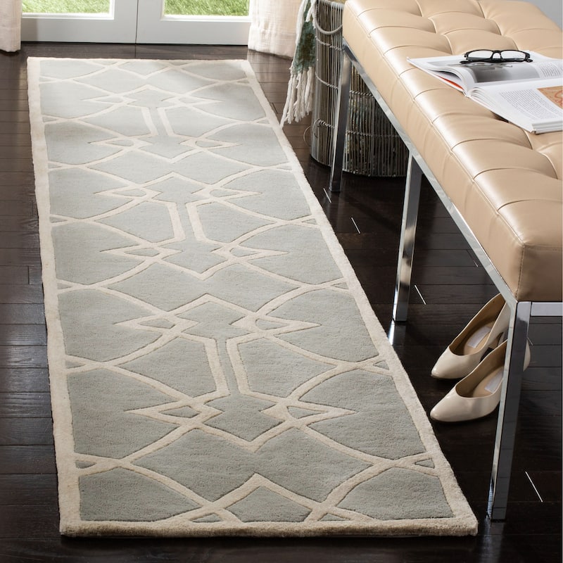 SAFAVIEH Handmade Capri Henriqueta Modern Wool Rug - 2'3" x 9' Runner - Grey/Ivory