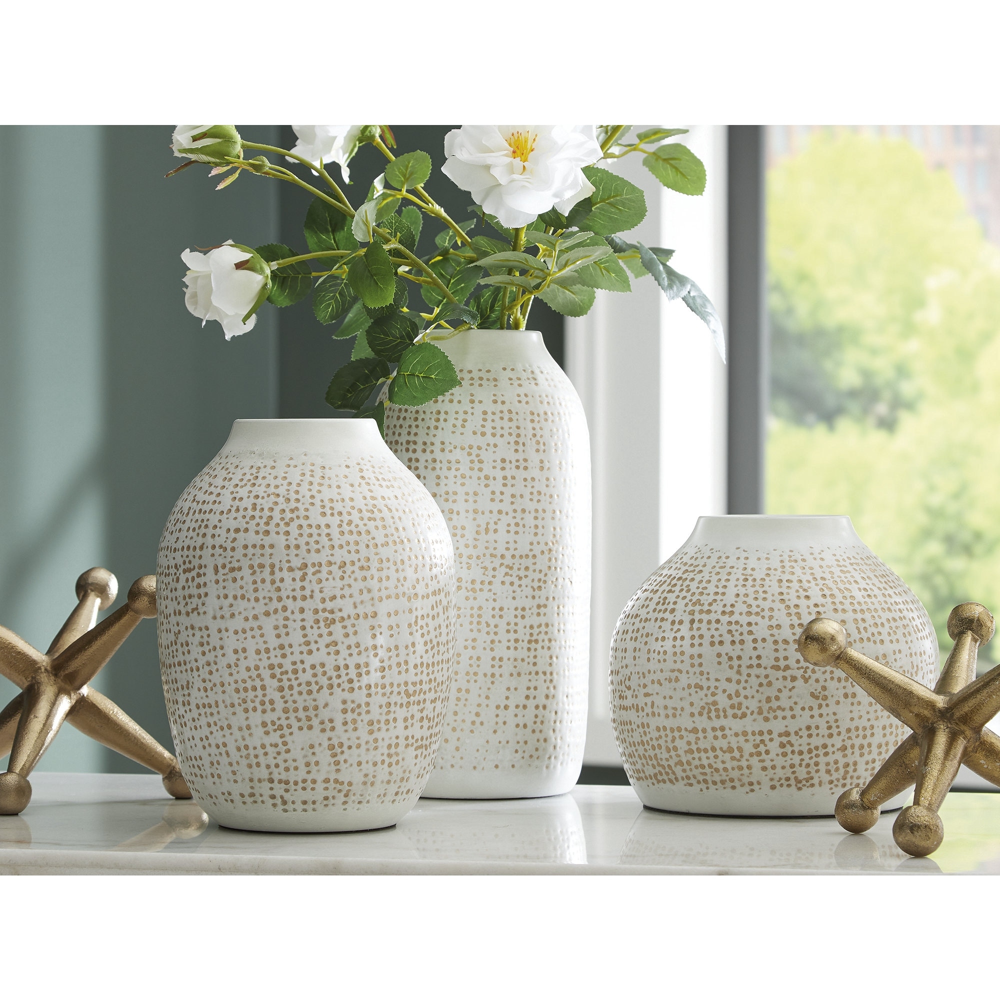 Signature Design by Ashley Vinburn White/Gold Finish Accessory Set (Set of 5)