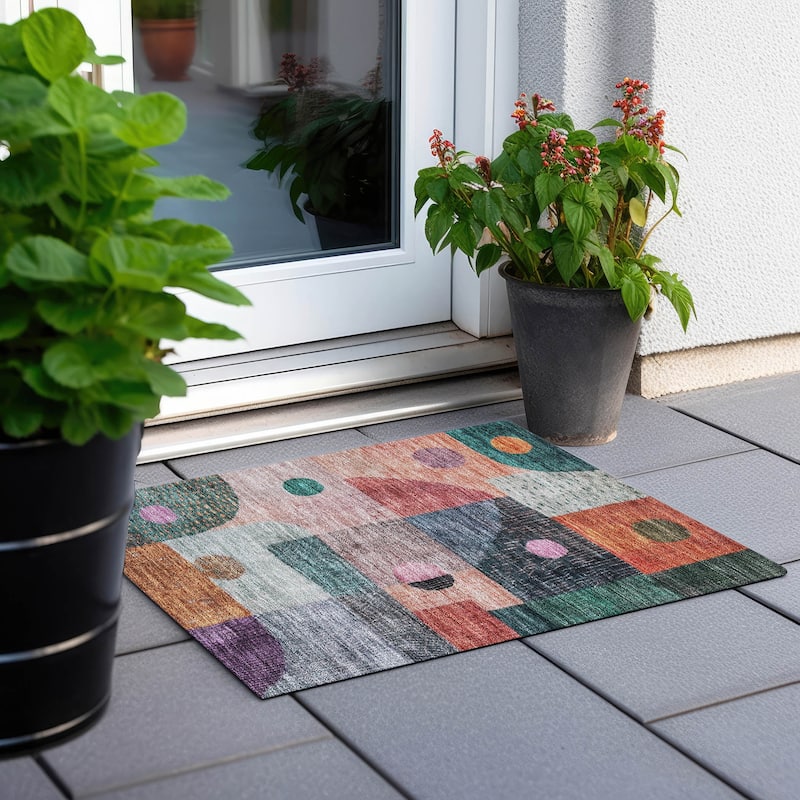 Machine Washable Indoor/ Outdoor Contemporary Geo Chantille Rug