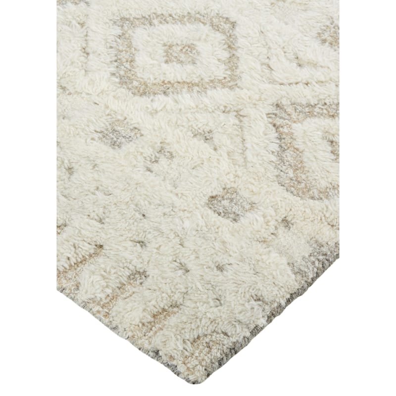 Grand Bazaar Elika Hand Tufted Diamond Transitional Area Rug