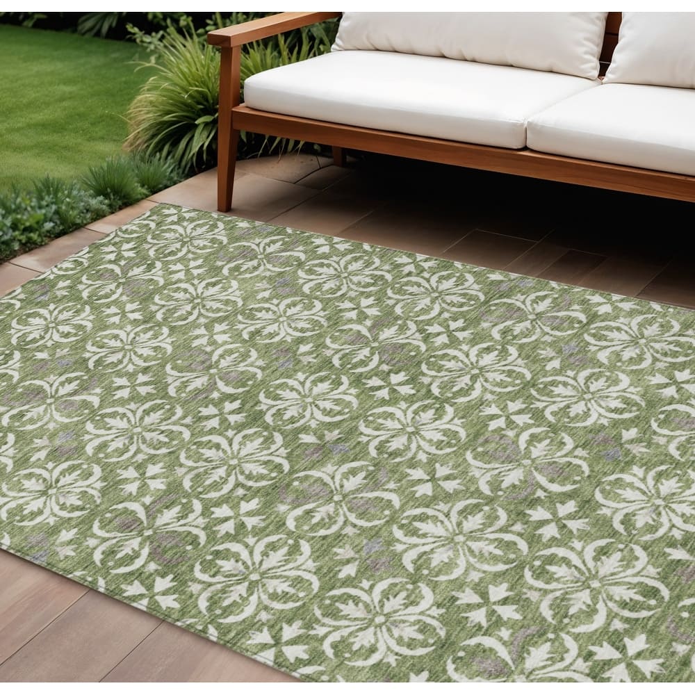 HomeRoots Floral Transitional Rectangle Outdoor Rug