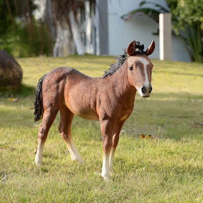Standing Horse (Hi-Line Exclusive)