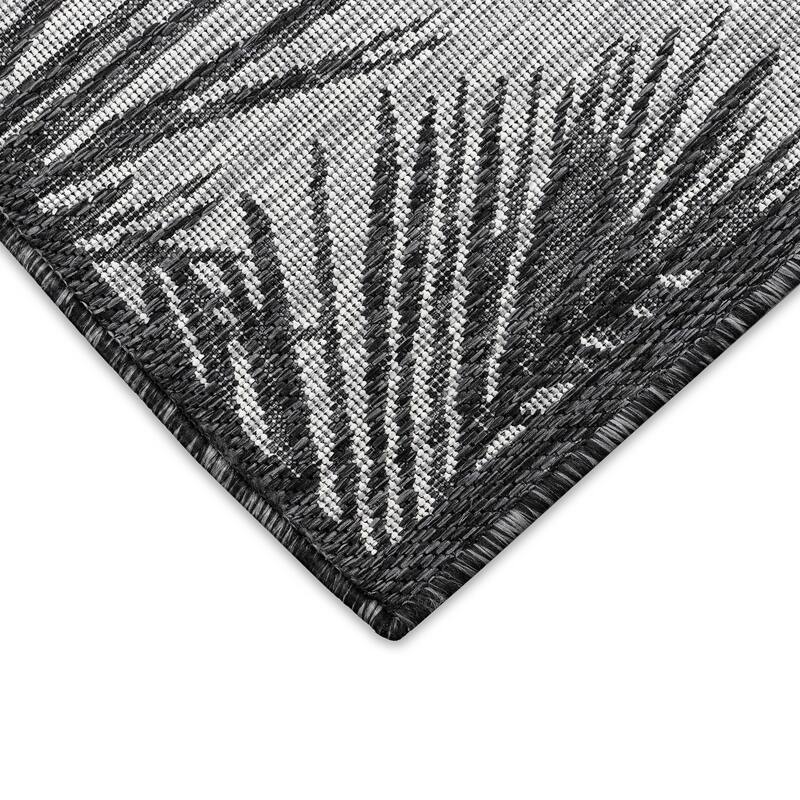 Liora Manne Carmel Fronds Indoor/Outdoor Rug