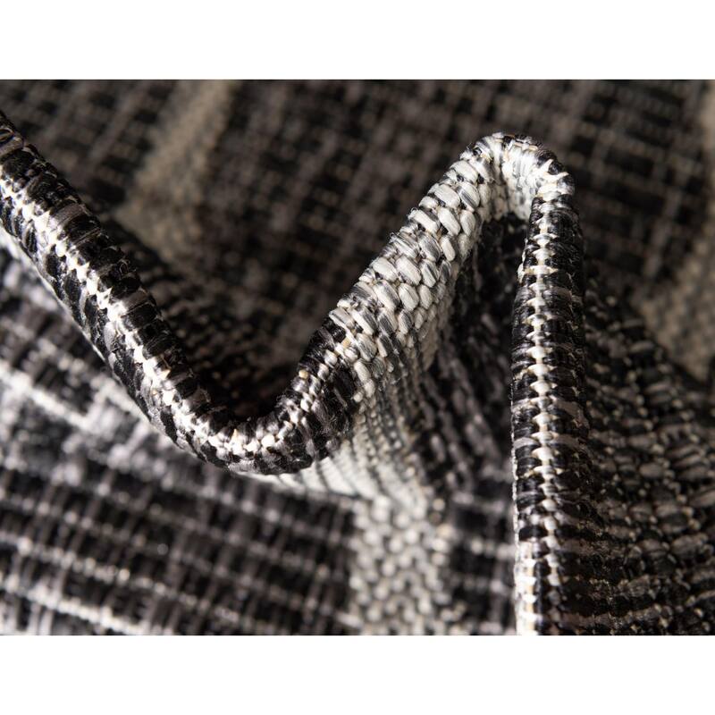 Outdoor Gallery Collection Area Rug