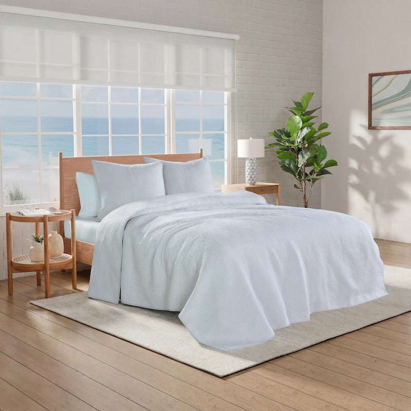 Southern Tide Tideline Coverlet Euro Gray/White Sham