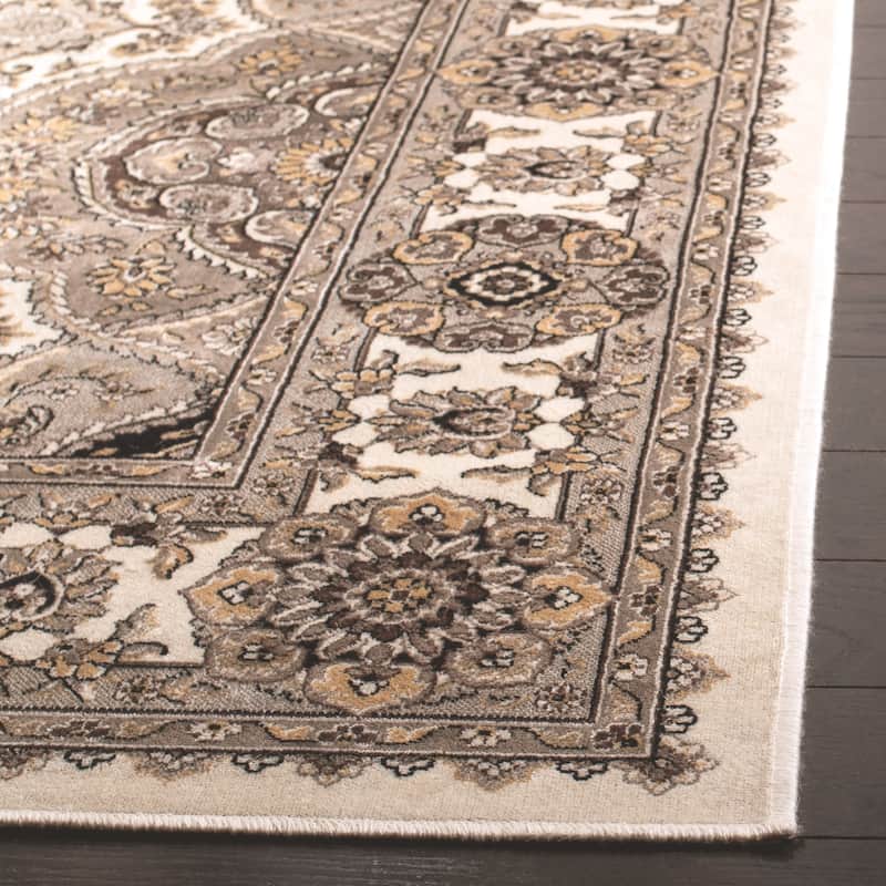 SAFAVIEH Atlas Mahala Traditional Oriental Viscose Rug - 5'3" x 7'7" - Ivory - Rectangle