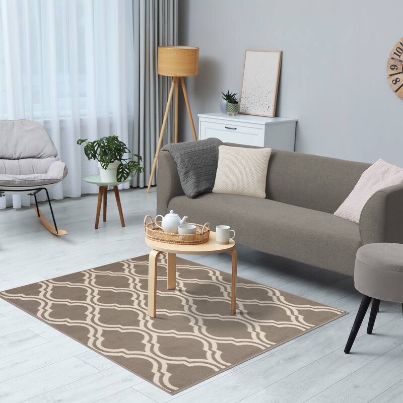 Contemporary Ornamental Double Trellis Power-Loomed Indoor Area Rug by Superior - 5' X 5' - Grey