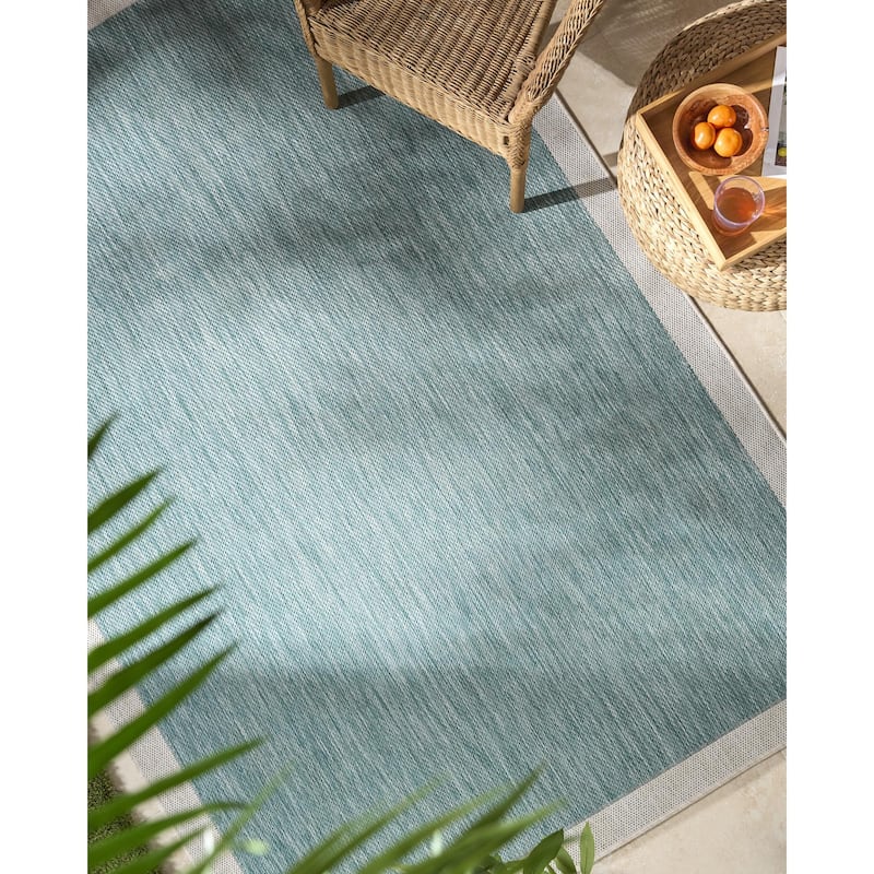 Livabliss Miami Beach Traditional Indoor/Outdoor Area Rug - 2'4" x 3'9" - Teal