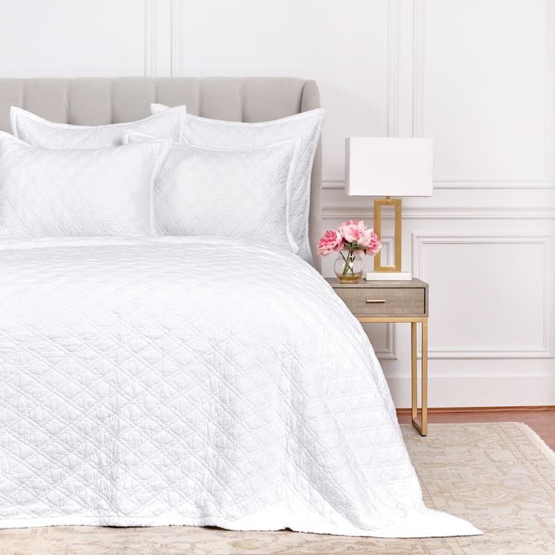 Emory Dove King Quilt