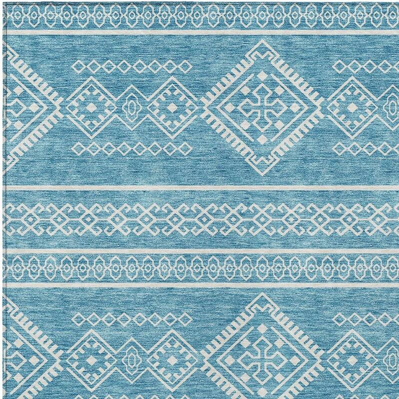 HomeRoots Southwestern Transitional Rectangle Outdoor Rug