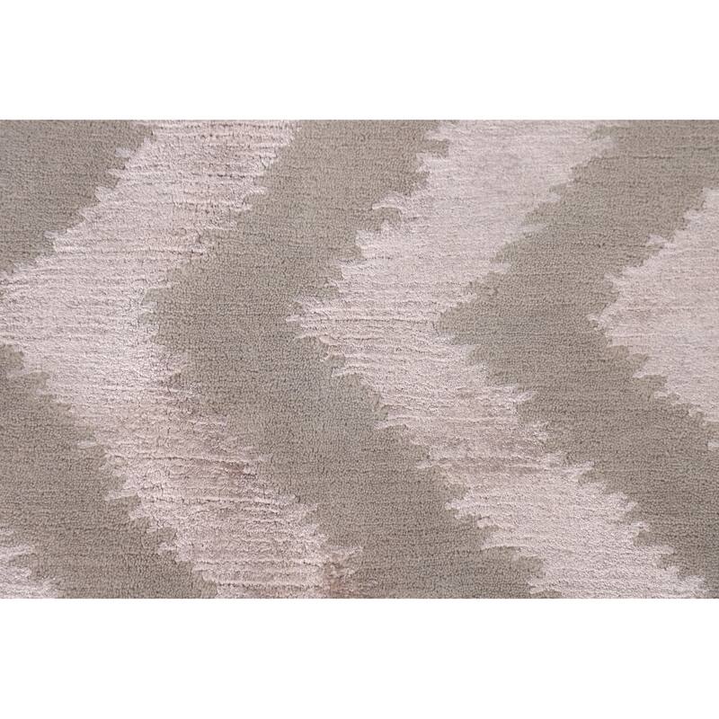 Chevron Style Modern Indian Area Rug Handmade Wool Carpet - 7'11"x 9'10"
