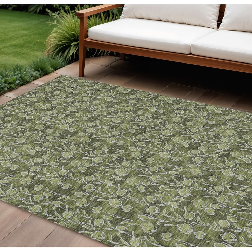 HomeRoots Floral Transitional Rectangle Outdoor Rug