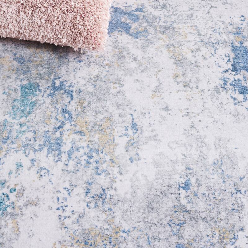 SAFAVIEH Santa Monica Littie Modern & Contemporary Rug