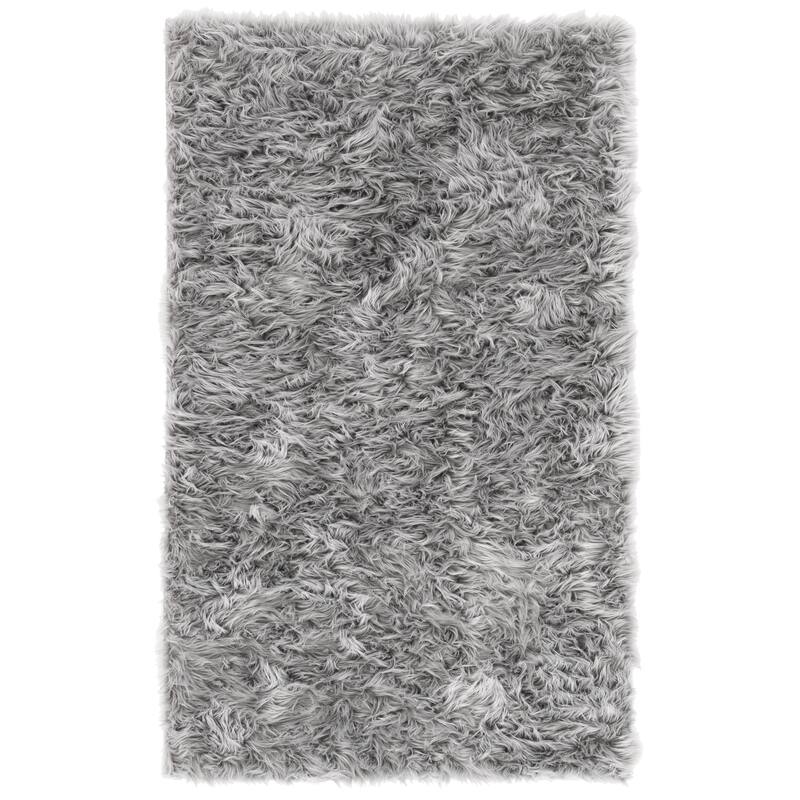 SAFAVIEH Faux Sheep Skin Alexandria 2.4-inch Thick Rug
