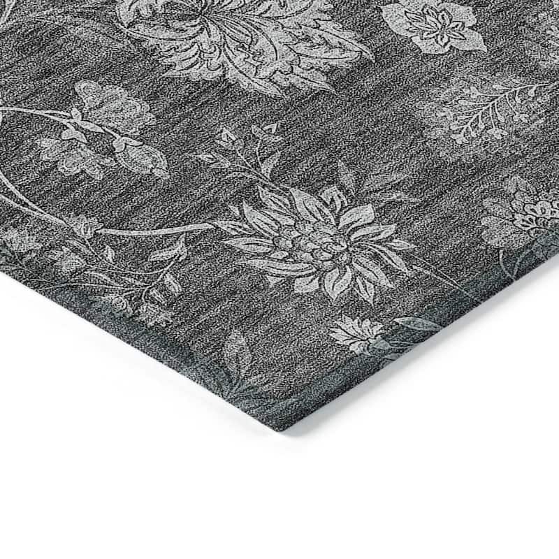 Machine Washable Indoor/ Outdoor Chantille Floral Farmhouse Rug