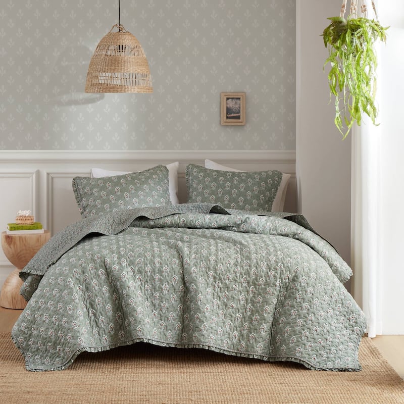 Madison ParK Linwood 3 Piece Ruffle Printed Quilt Set