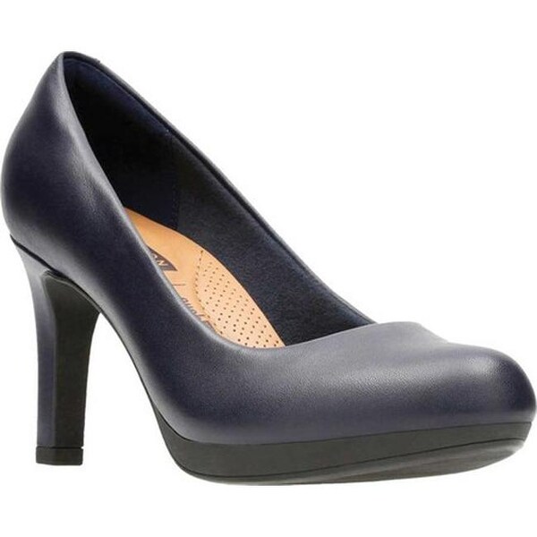 adriel viola pump clarks