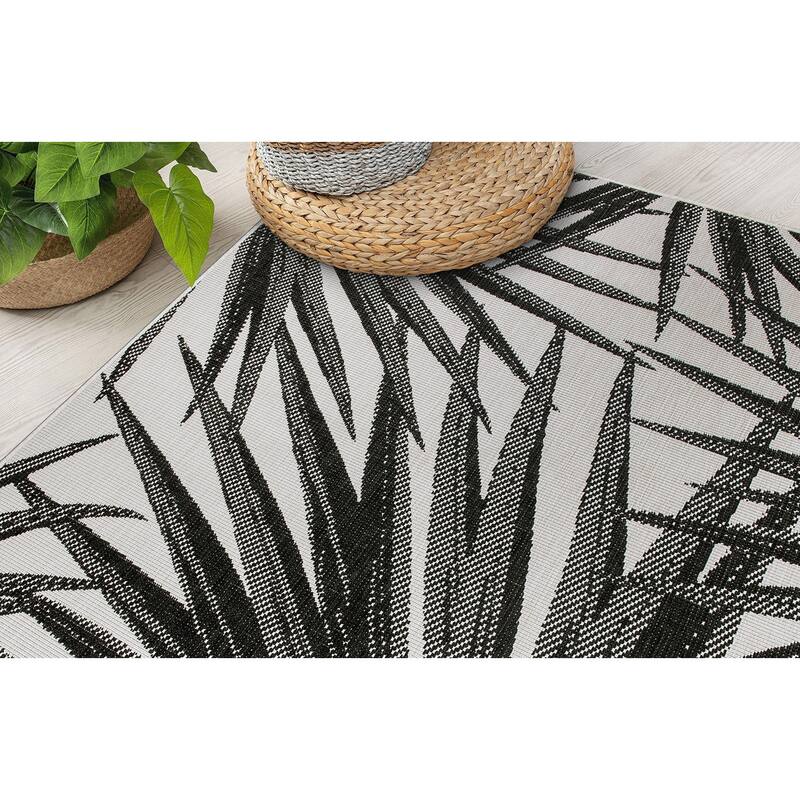 World Rug Gallery Tropical Nature Inspired Indoor/Outdoor Area Rug