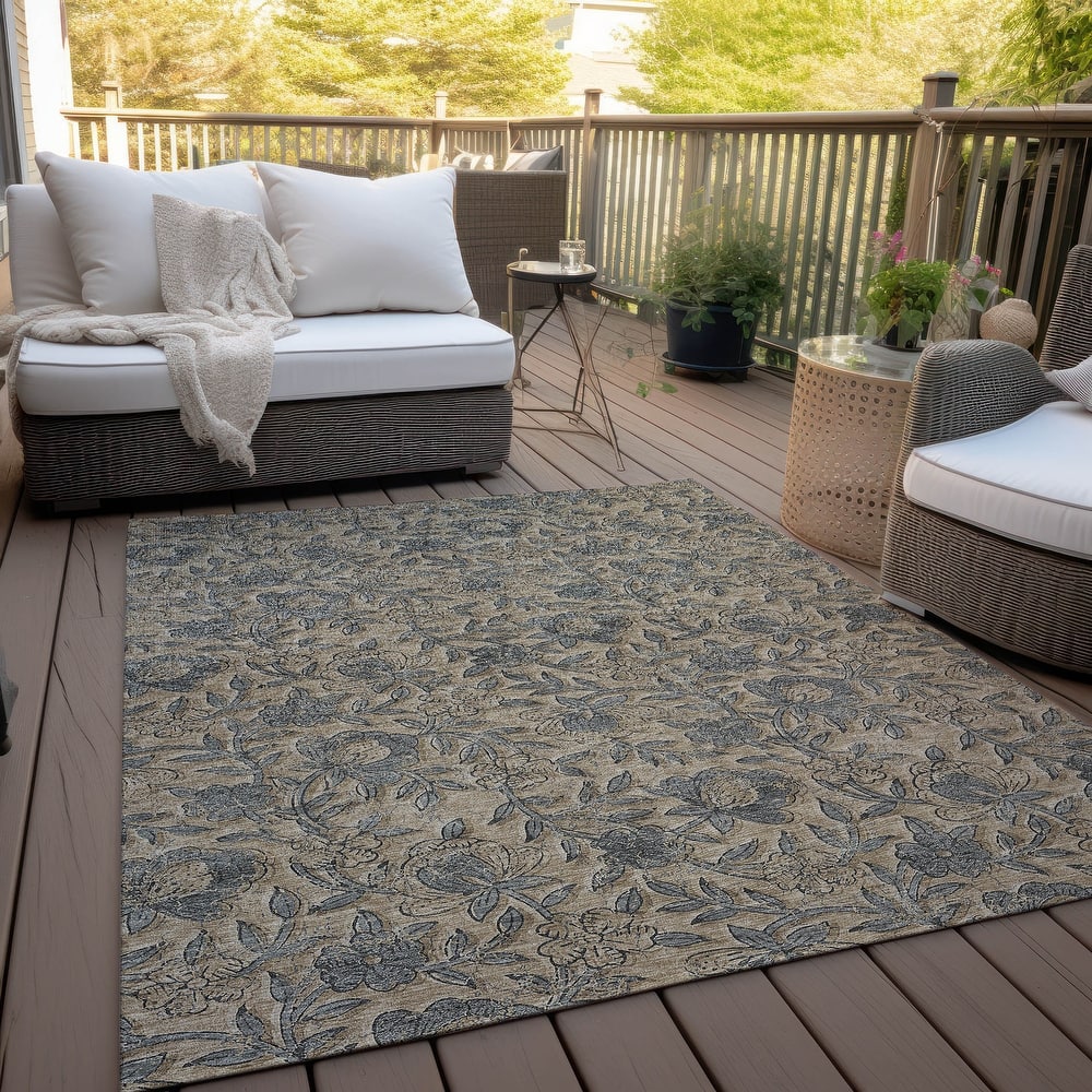 Machine Washable Indoor/ Outdoor Chantille Floral Rug