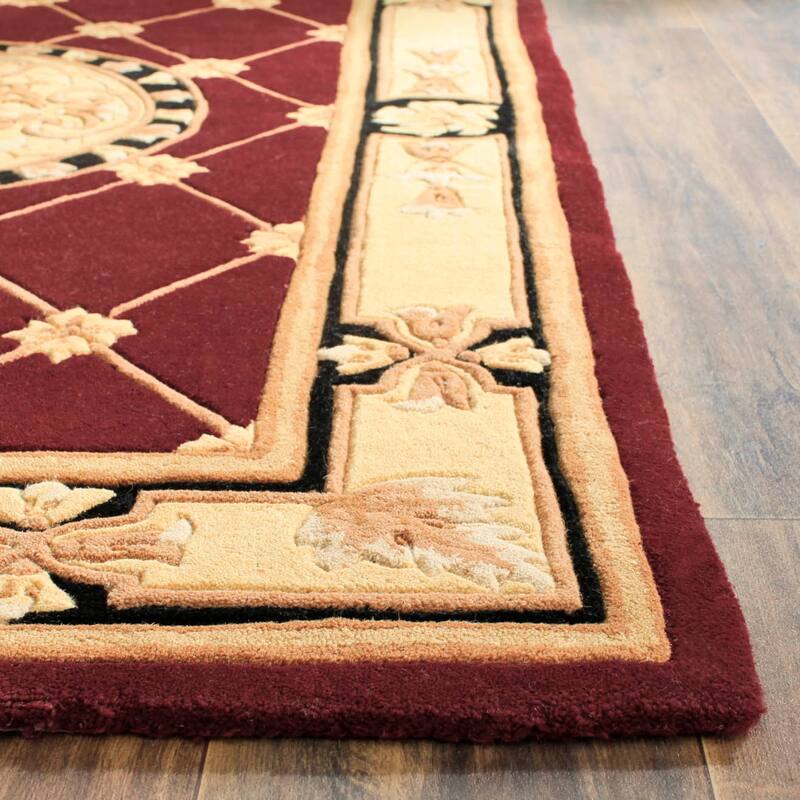 SAFAVIEH Handmade Naples Feryal Traditional Oriental Wool Rug