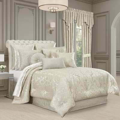 J. Queen New York Celine Comforter Set