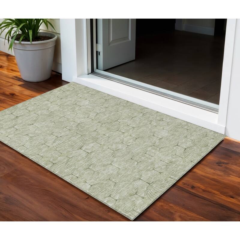 HomeRoots Geometric Transitional Rectangle Outdoor Rug - 3' x 5'