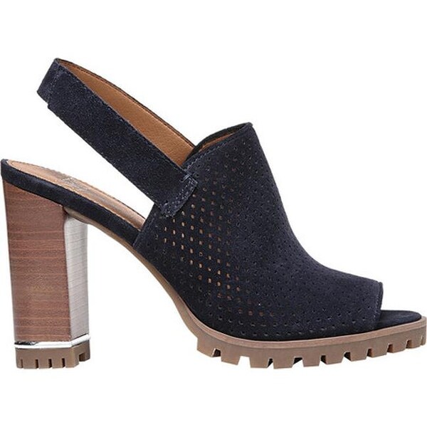 where are karl lagerfeld shoes made