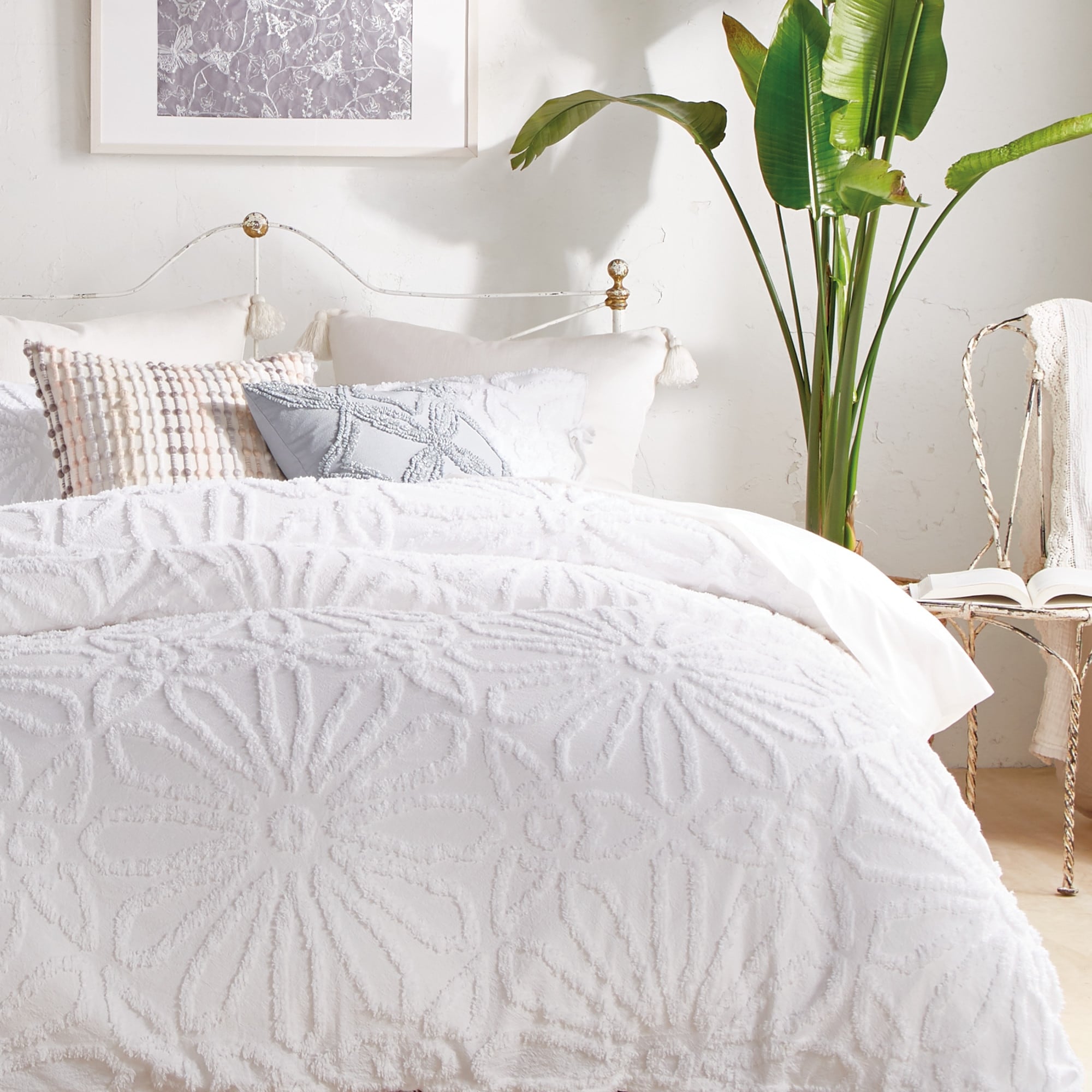 Peri Home Chenille Medallion Medallion Comforter and Sham Set On Sale Bed Bath Beyond 31967875