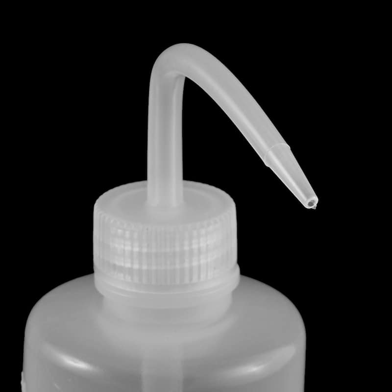 2 Pcs 250ml Long Nozzle Oil Vinegar Squeeze Bottle Dispenser - 3.9" x 2.4" x 7.1"(L*W*H)