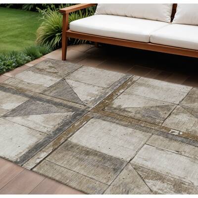 HomeRoots Geometric Transitional Rectangle Outdoor Rug