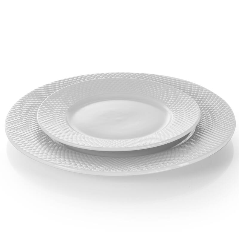 Diamond Edge Round Dinnerware 18 Piece Set in Daisy