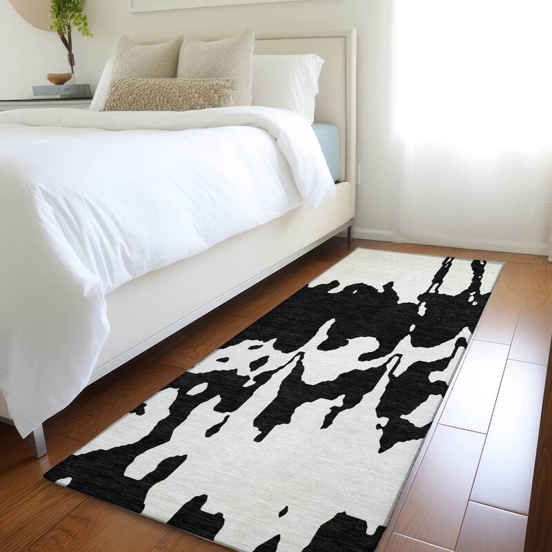 Premium Washable Super Soft Modern Drama Mayfield Rug - Black - 2'3" x 7'6"