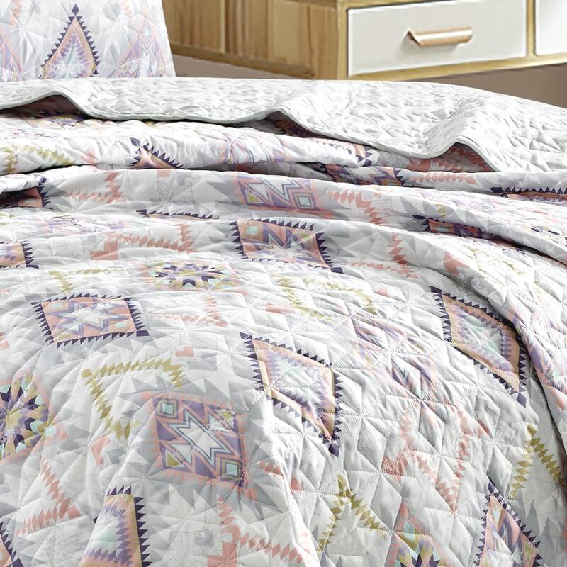 Kumani Luxury 3 Piece Bedspread