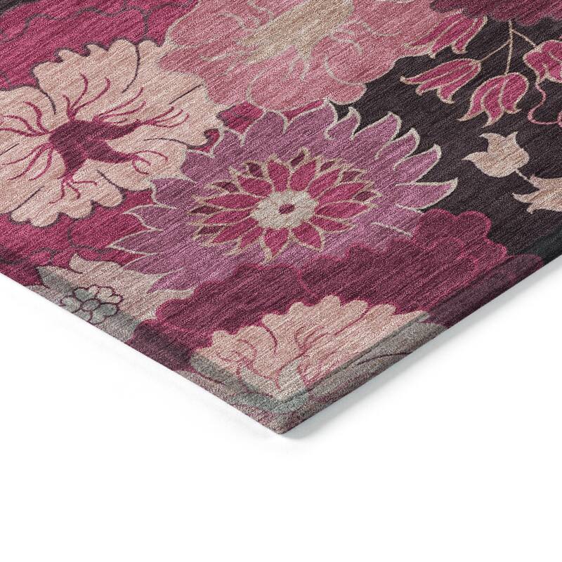 Machine Washable Indoor/ Outdoor Modern Floral Chantille Rug
