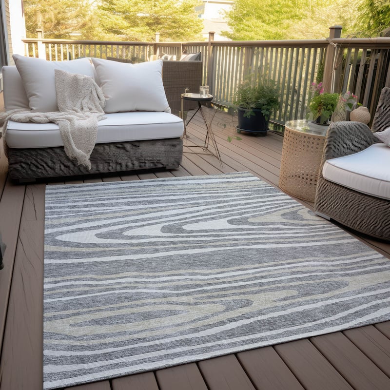 Machine Washable Indoor/ Outdoor Abstract Illusion Chantille Rug