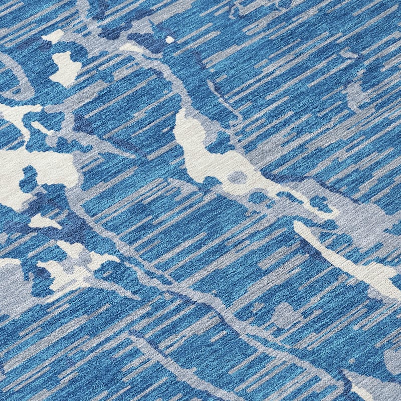 Machine Washable Indoor/ Outdoor Abstract Camo Chantille Rug